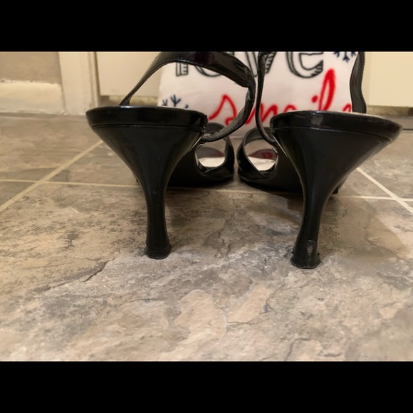 Naturalizer Black Sandals Size 10 - Picture 3 of 4